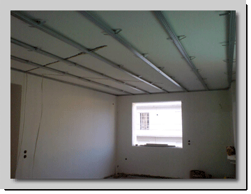 Μεταλλικός σκελετός, προετοιμασία για ψευδοροφή γυψοσανίδας